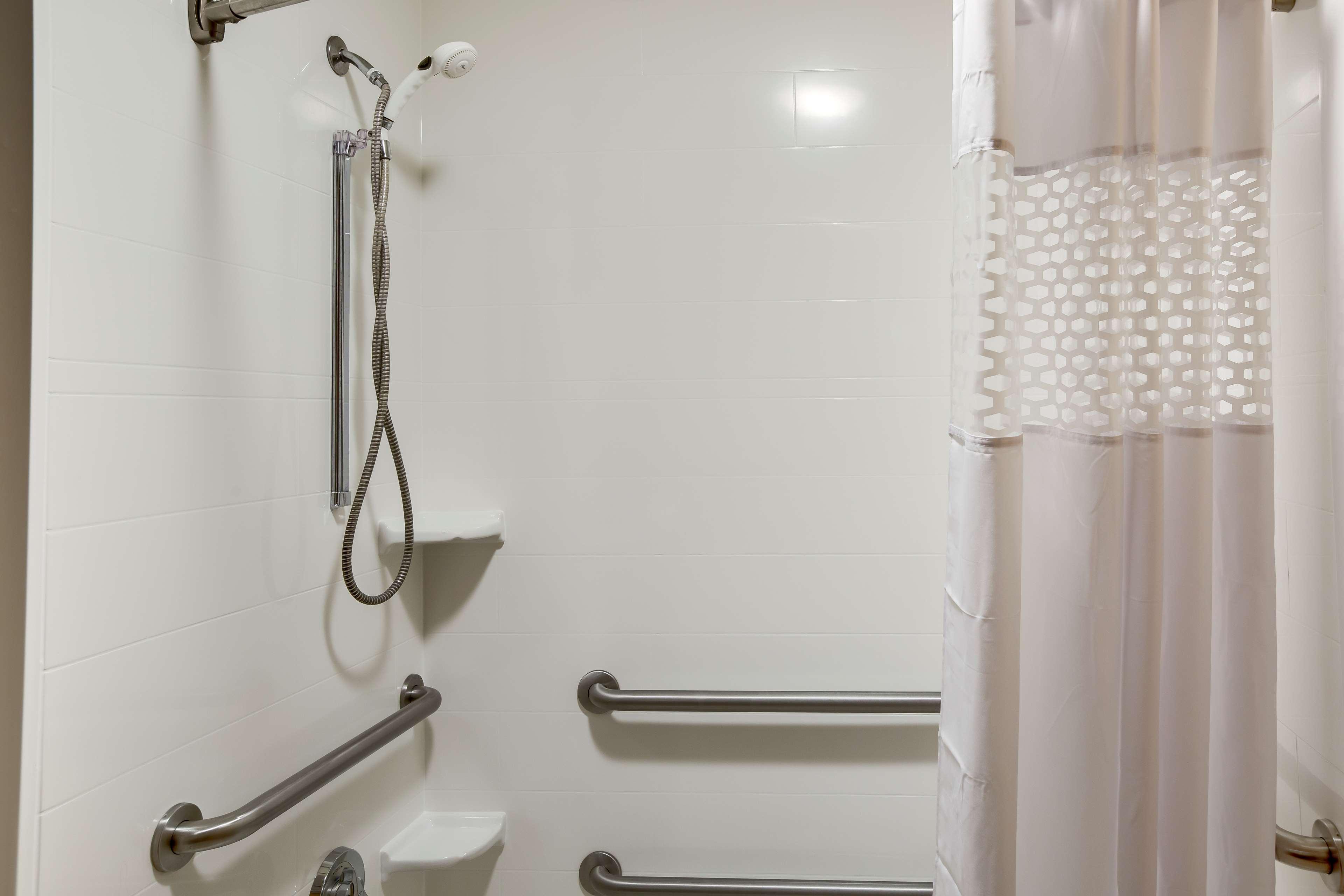 Hotel Wingate By Wyndham Cranberry 3*