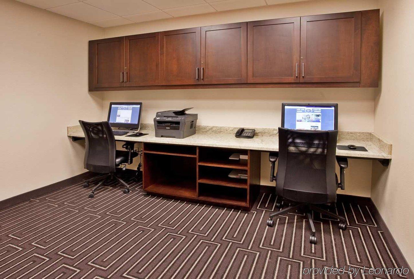 Wingate By Wyndham Cranberry 3*