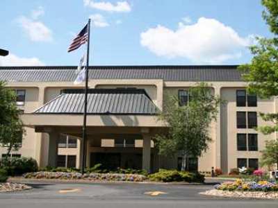 Wingate By Wyndham Cranberry Hotel